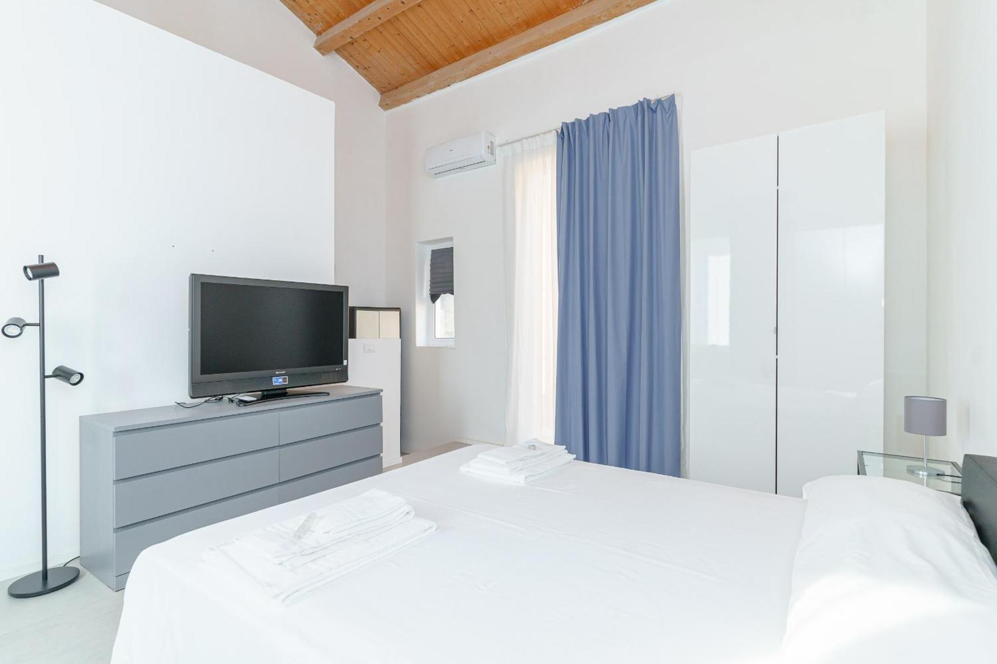 Casa Ancora Townhouse Apartment Catania Bagian luar foto